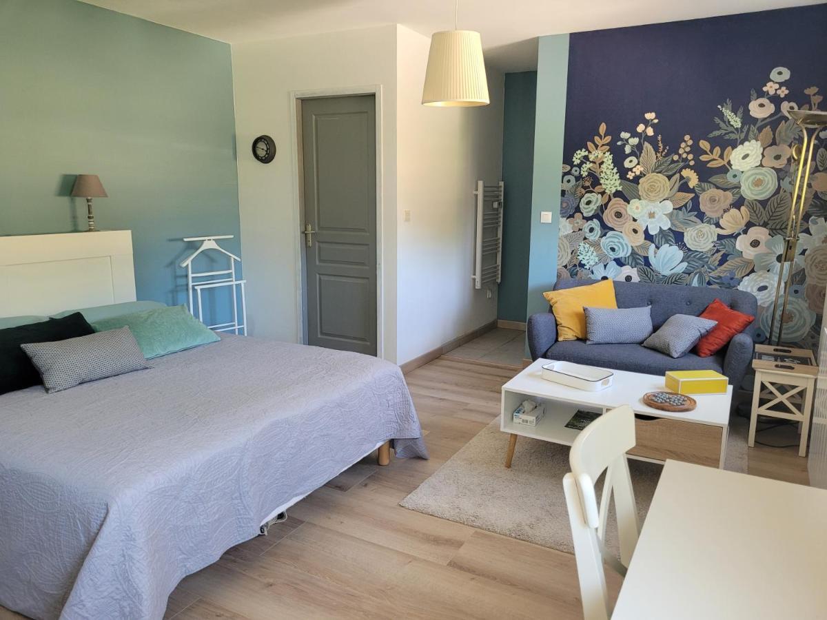L'Atelier 7 Bed & Breakfast Saintes Ngoại thất bức ảnh